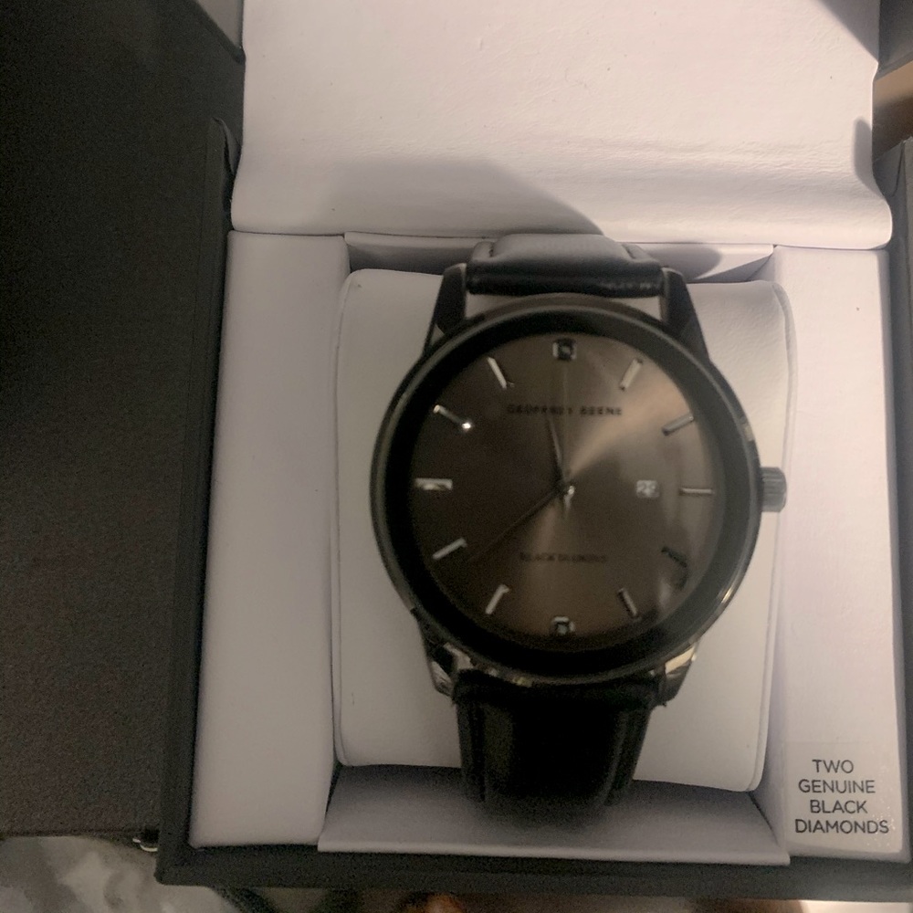 Geoffrey Beene Leather band day dial watch